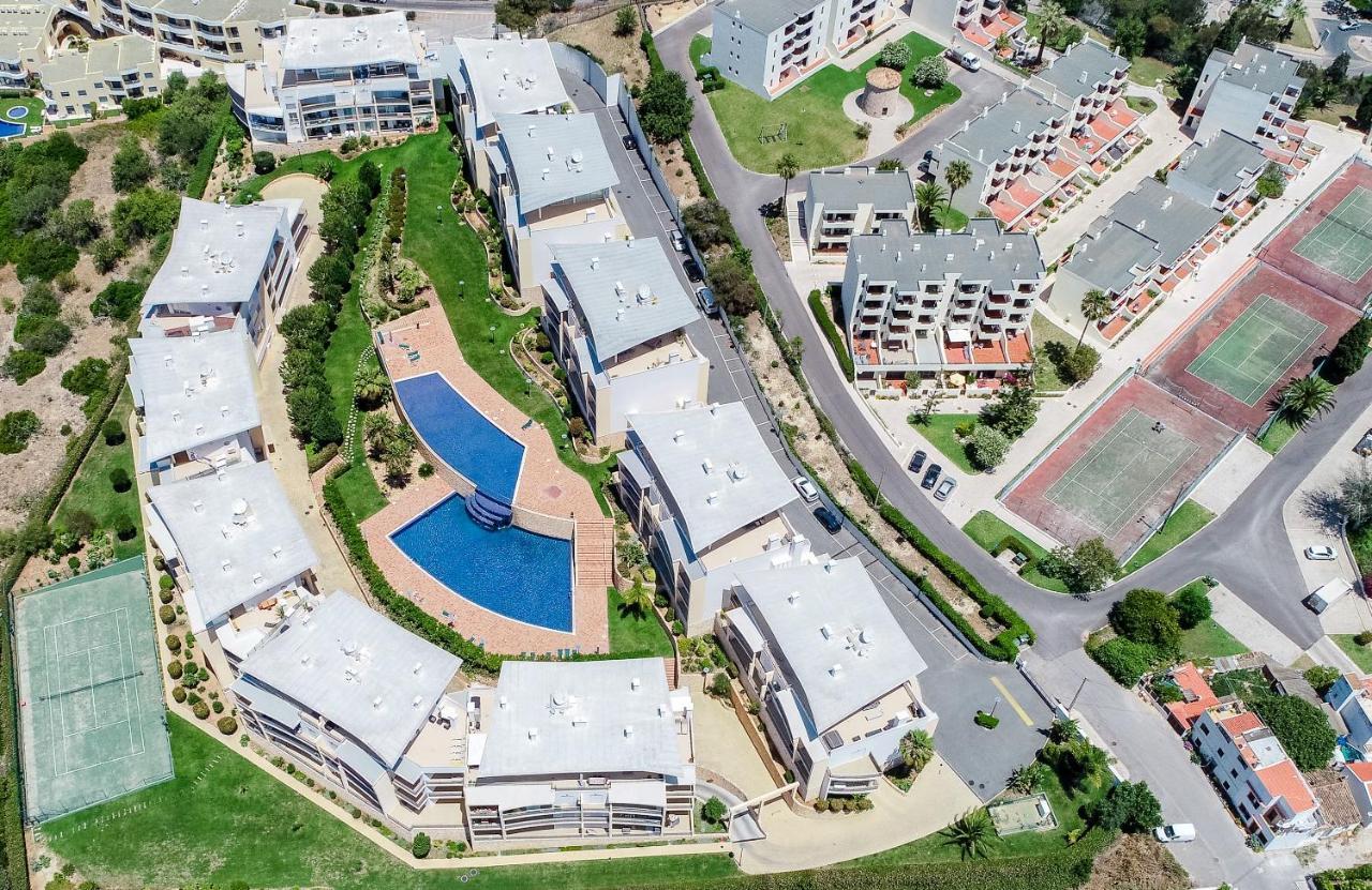 Bnb Homes Ocean View Apartment With Relax Terrace, 2 Swimming Pools & Tennis Court Албуфейра Екстериор снимка