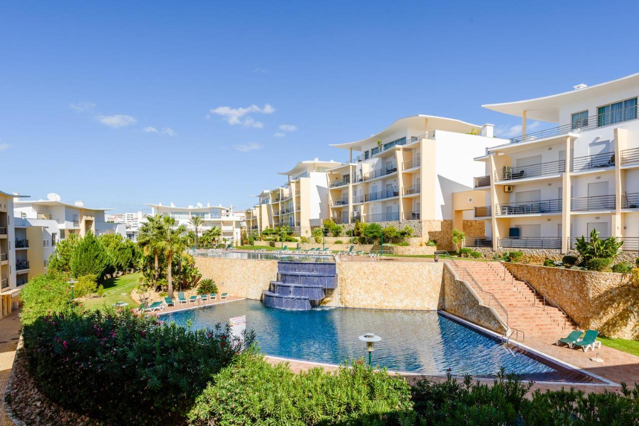 Bnb Homes Ocean View Apartment With Relax Terrace, 2 Swimming Pools & Tennis Court Албуфейра Екстериор снимка