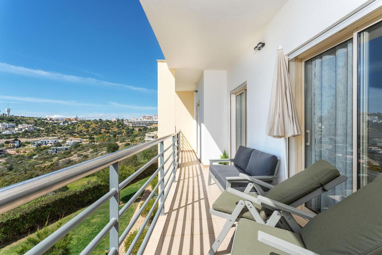 Bnb Homes Ocean View Apartment With Relax Terrace, 2 Swimming Pools & Tennis Court Албуфейра Екстериор снимка