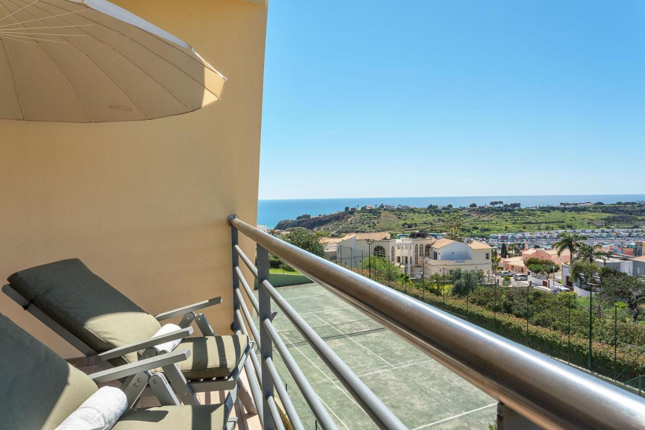 Bnb Homes Ocean View Apartment With Relax Terrace, 2 Swimming Pools & Tennis Court Албуфейра Екстериор снимка